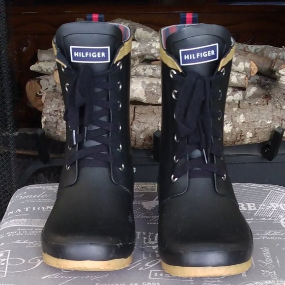 Women's Tommy Hilfiger Rain Boots - Picture 2 of 5